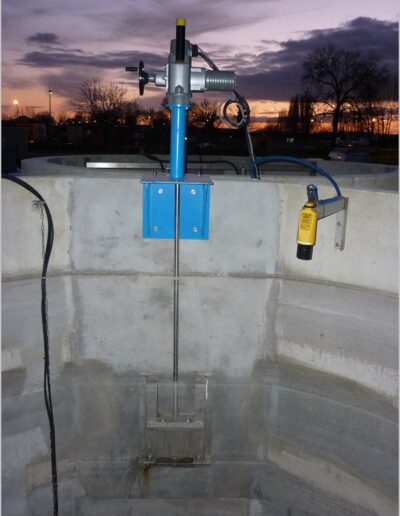 Vanne murale étanche 4 côtés avec actionneur électrique